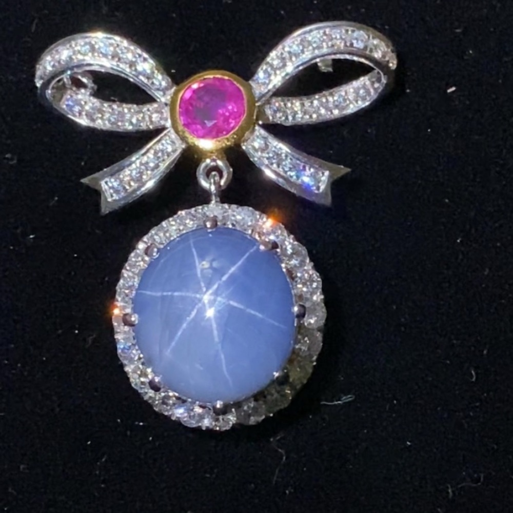 Natural Burmese Ruby and Star Sapphire & Diamonds Brooch in 18k solid gold